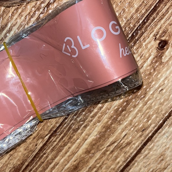 π§π»ββοΈπ«¦β’ππ LOGILATES x S-N-A-T-C-H Vibesβ’ππ - Picture 7 of 10